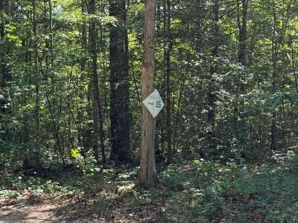 Crooked Branch Cir, Jamestown, TN 38556