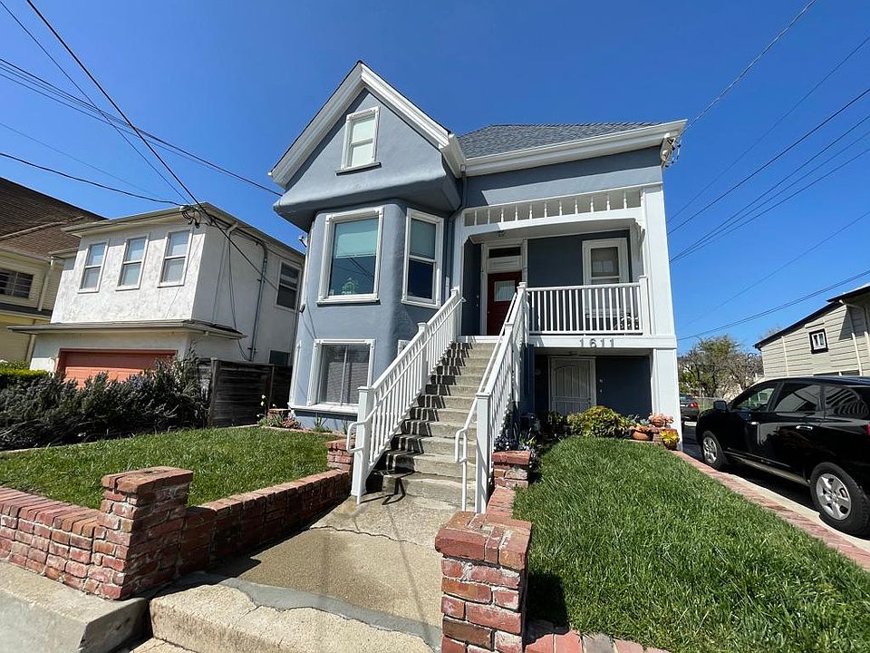 Charming Victorian 4-plex