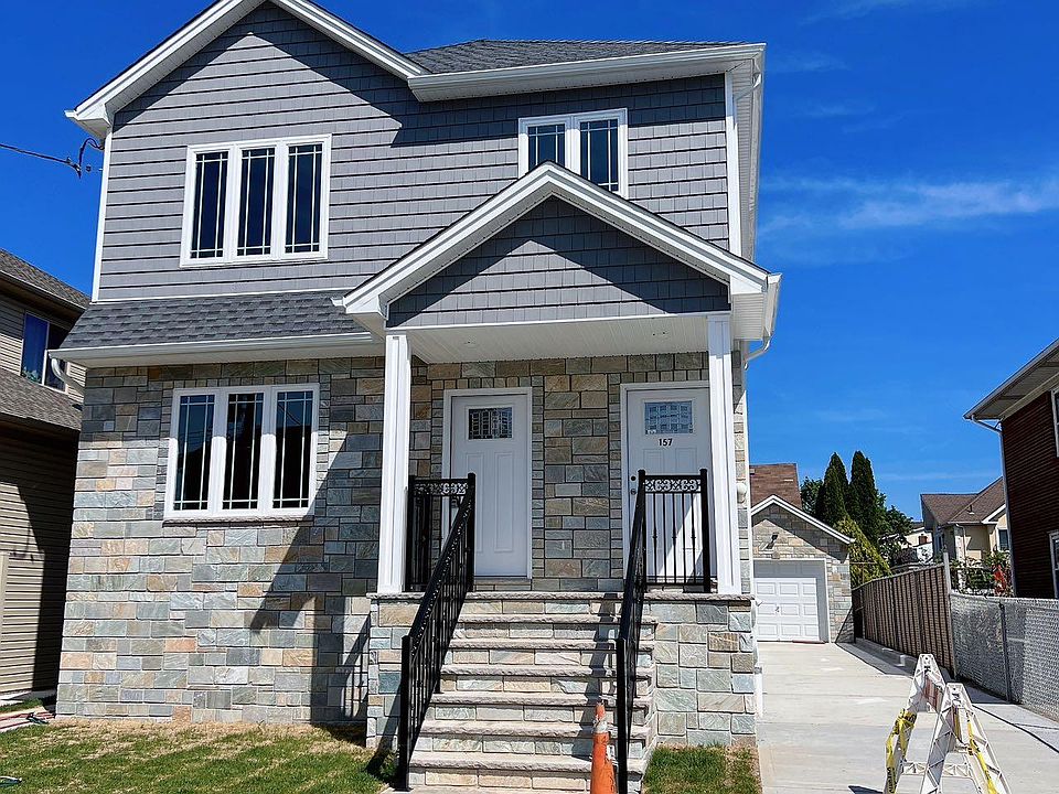 1st image of 157 Foch Ave #2