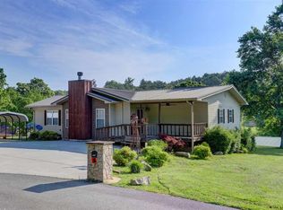 1725 Ed Huff Cir, Sevierville, TN 37876