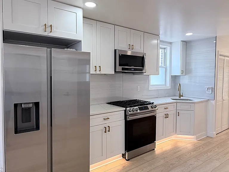 112 Westminster Pl #1 — Photo 3