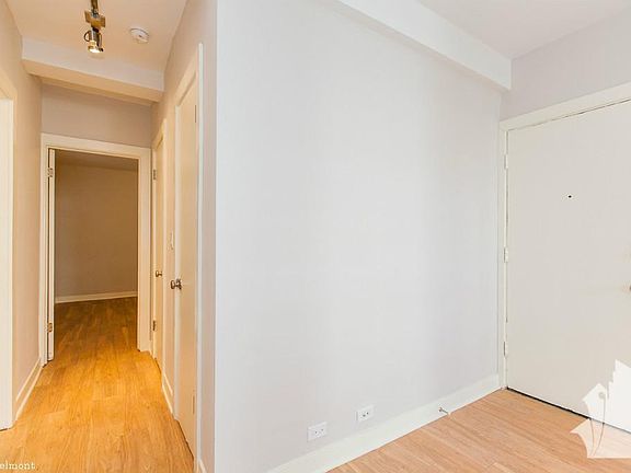 3rd image of 511 W Belmont Ave #921