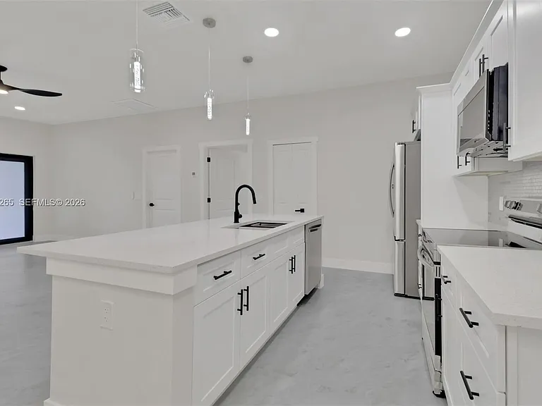 4501 15th St SW #4501 — Photo 8