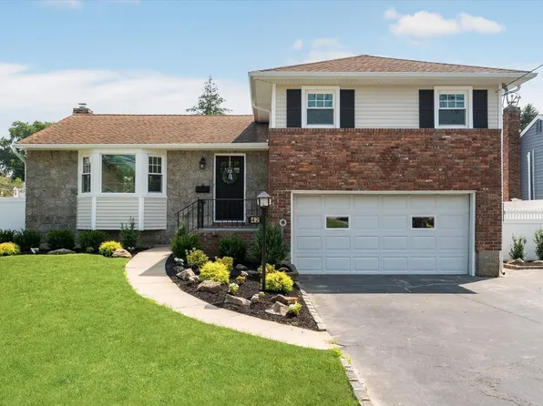 42 Franklin Place, Oceanside, NY 11572