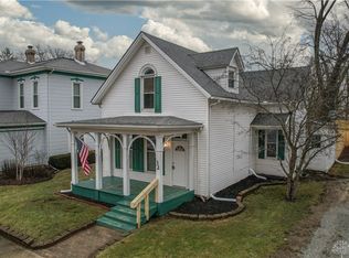 32 S Chillicothe St, South Charleston, OH 45368