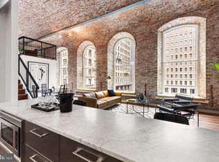 105 S 12th St APT 300, Philadelphia, PA 19107