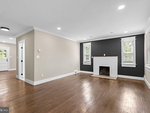 5th image of 11745 Triadelphia Rd