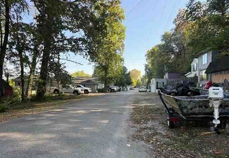 12434 Sunset Dr, Manito, IL 61546 | Zillow