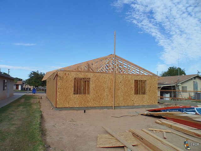 2nd image of 140 W East St
