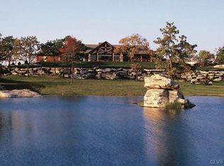 365 Horeshoe Dr, Sheppton, PA 18248