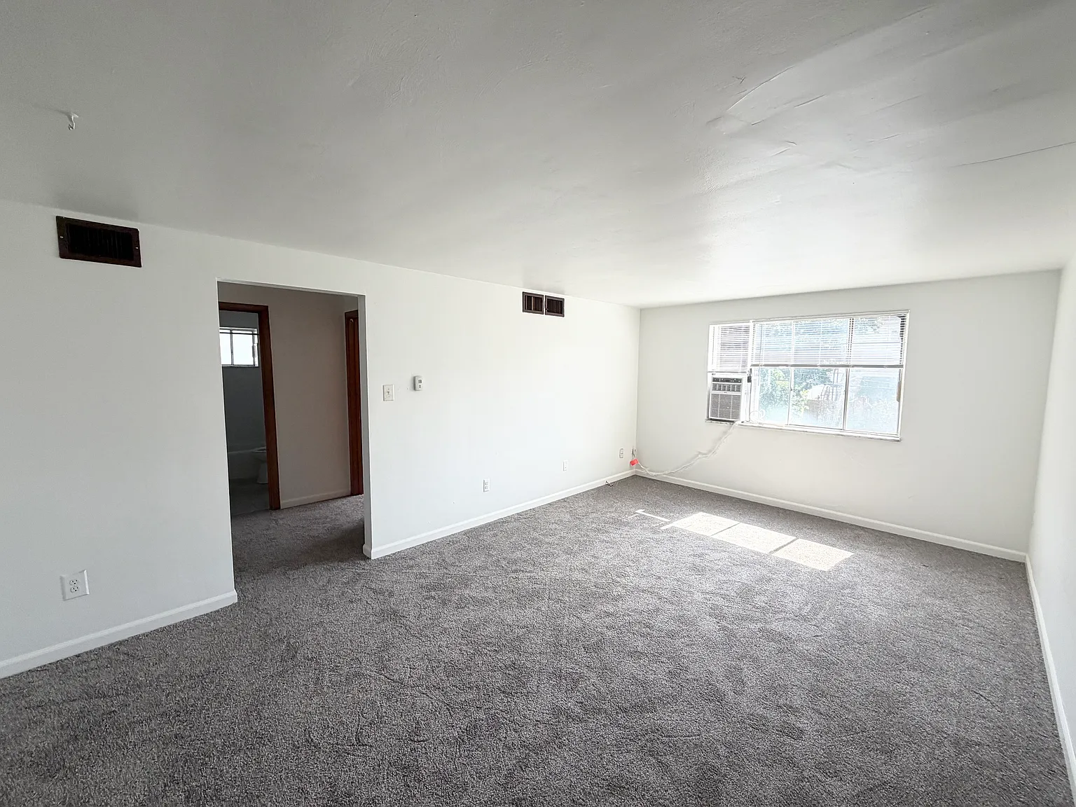 2 bed, 675 sqft, $950 — Photo 4