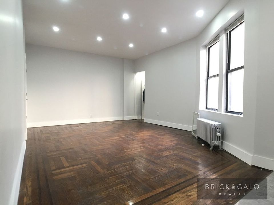 1st image of 2110 Westbury Ct APT 3N