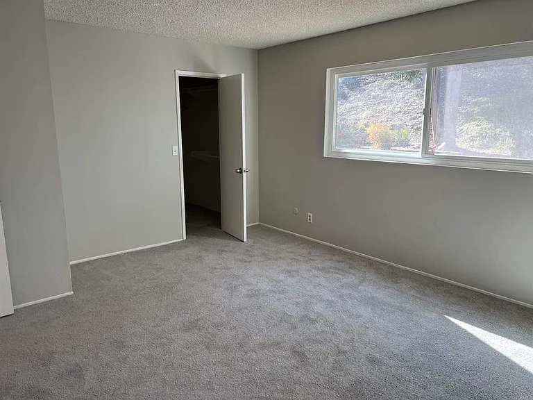 1282 Whitsett Dr — Photo 18