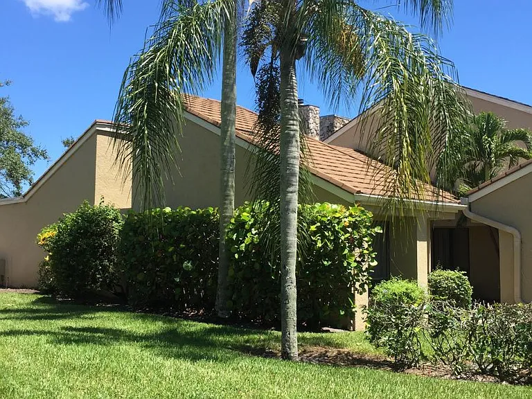 15 Tournament Blvd — Photo 1
