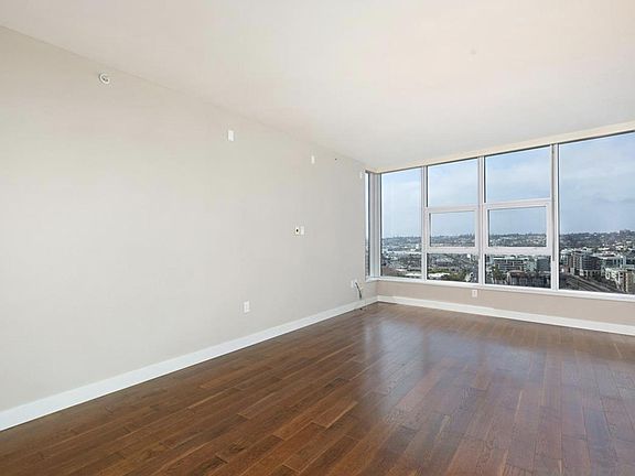4th image of 1325 Pacific Hwy #1805