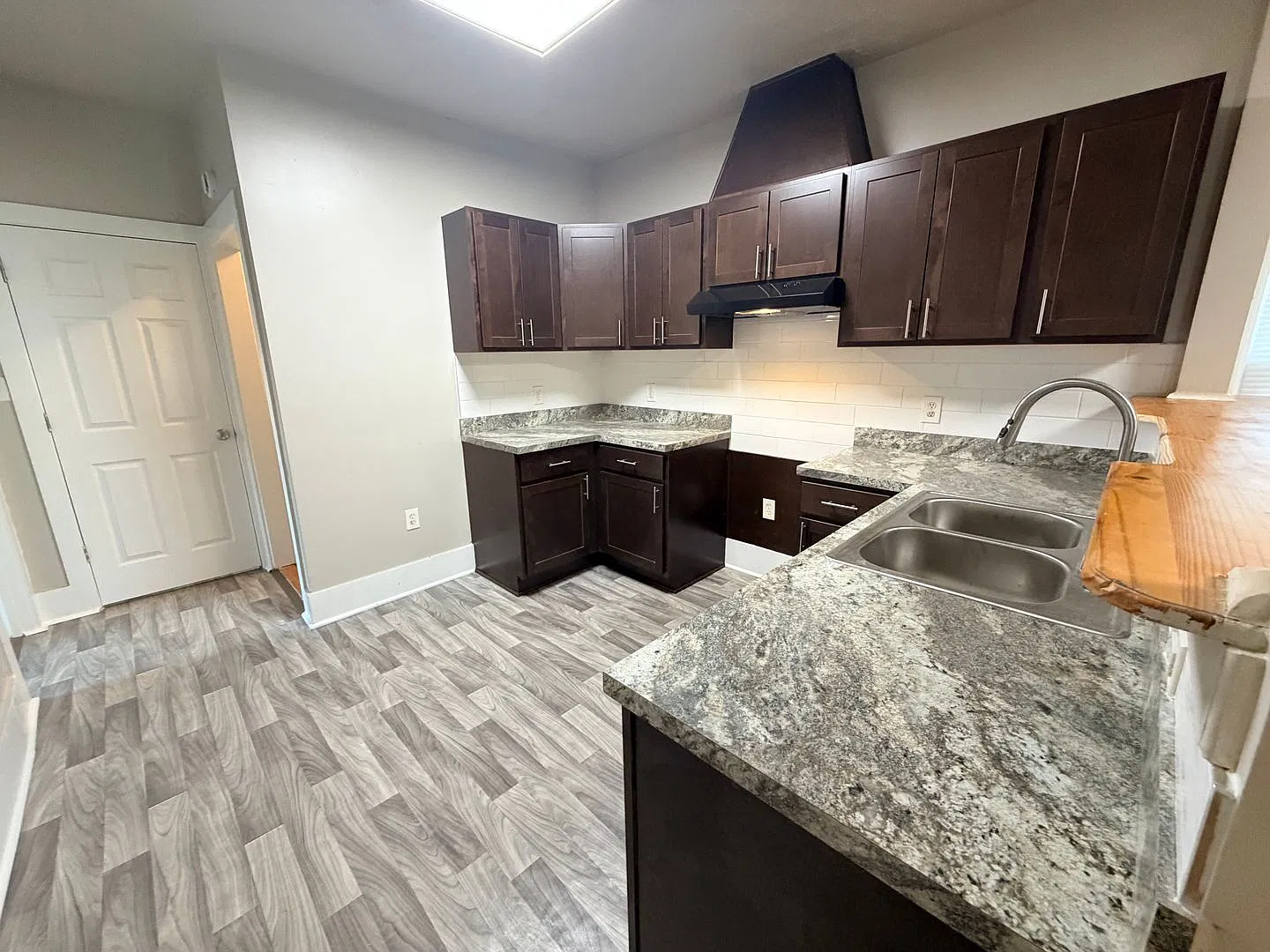 Renovated Open Concept 5BR/2BA Rent to Own Home with Garage — Photo 2