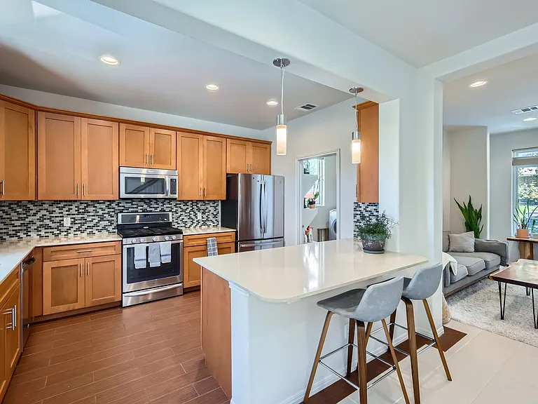 124 Cumberland Rd #204 — Photo 7