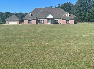 585 Golden Pond Dr, Coldwater, MS 38618