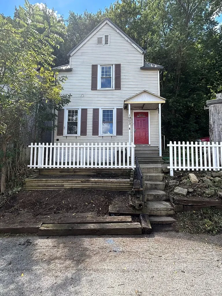3 bed, 1443 sqft, $1,495 — Photo 1