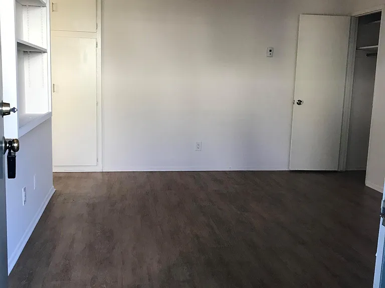 1313 Olive St #2 — Photo 4