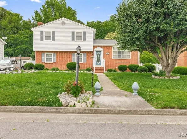 708 Compton Rd, Colonial Heights, VA 23834