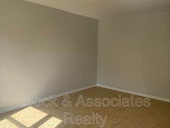 5th image of 333 Jones Franklin Rd #B