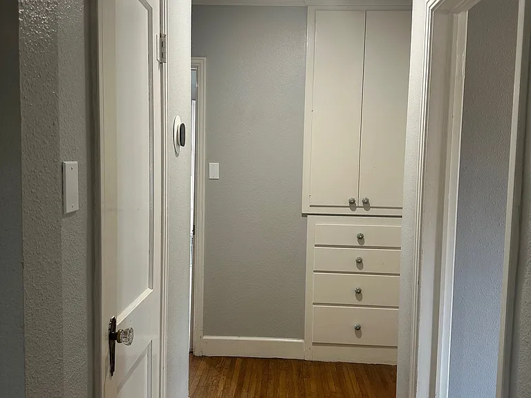 1st Floor Hall