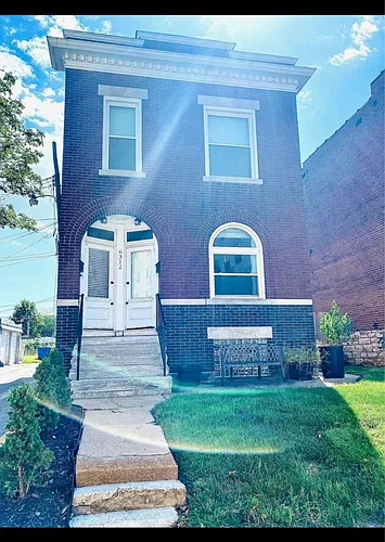 6312 Victoria Ave #A Photo 1 6312 Victoria Ave #A Photo 1