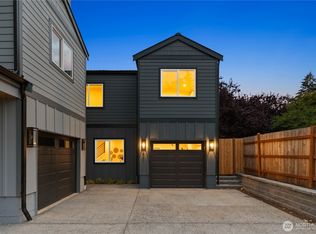 811 NE 125th Street #B, Seattle, WA 98125