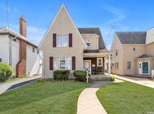 114 E Beverly Pkwy, Valley Stream, NY 11580