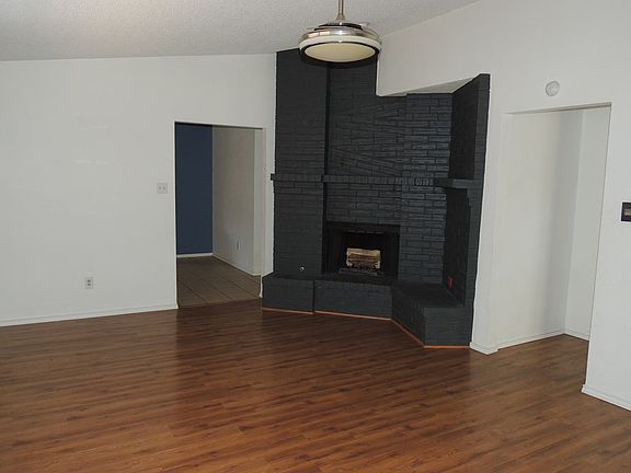 4th image of 4421 Fairgate Dr
