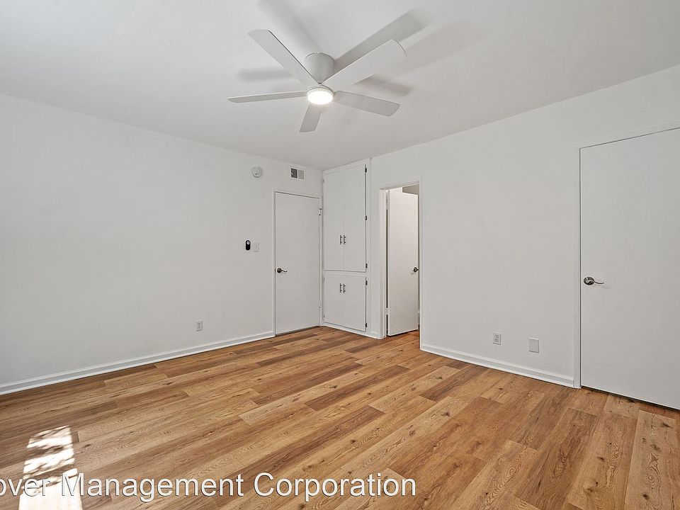 1st image of 911 N Havenhurst Dr #11057348