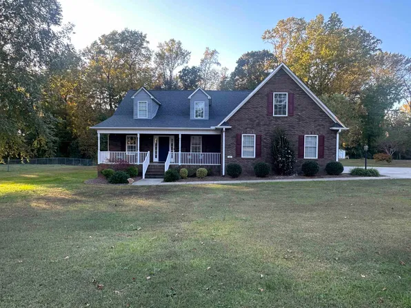160 Green Park Dr, Gaffney, SC 29341