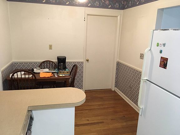 5th image of 523 S Apple Ave