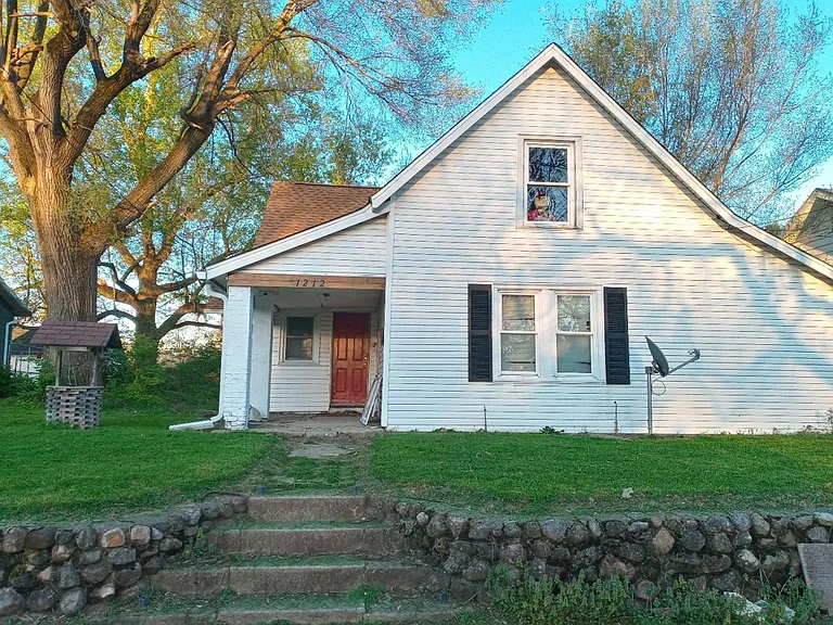 1212 S Brotherton St — Photo 4