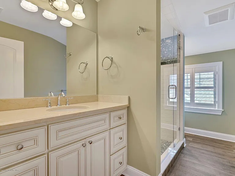 330 Villa Park Way — Photo 35