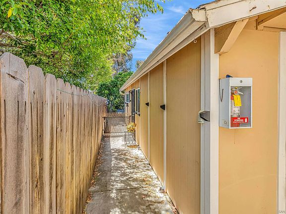 3rd image of 4768-70 Arizona St