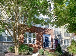 616 Touchdown Dr, Landover, MD 20785