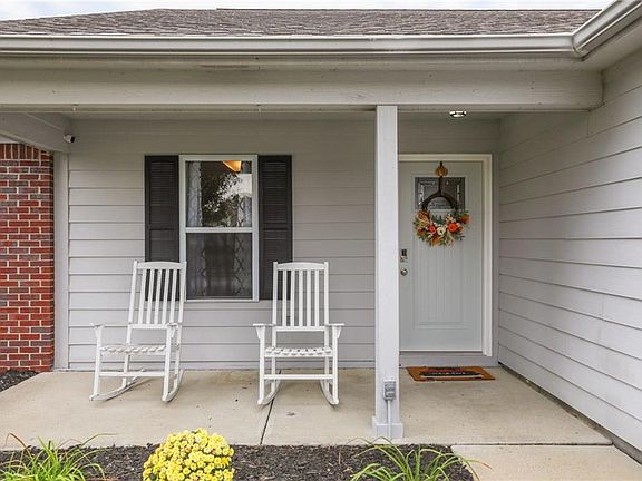 4th image of 5638 Cave Springs Ct