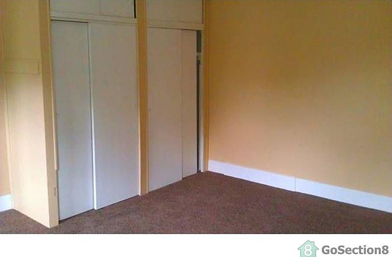 2nd image of 1528 Compton Rd APT 4
