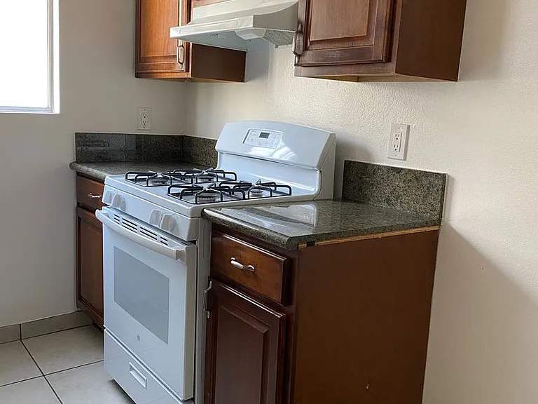 B & B Apartments — Photo 13