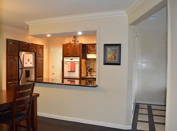 5th image of 518 E Fairmeadows Dr