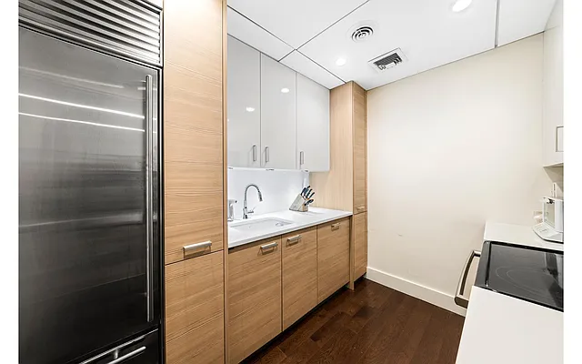 Rented by Douglas Elliman | media 10