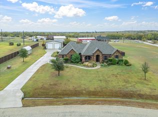 106 Lajitas Dr, Decatur, TX 76234