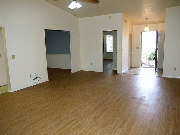 4th image of 7717 NW 38th Pl