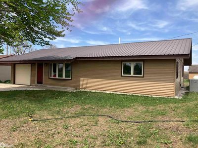 308 5th St, Bradford, IA, 50041
