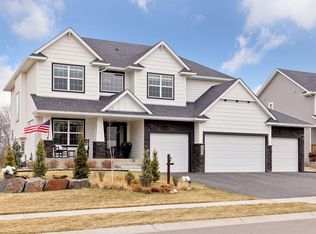 1805 Laramee Ln, Centerville, MN 55038