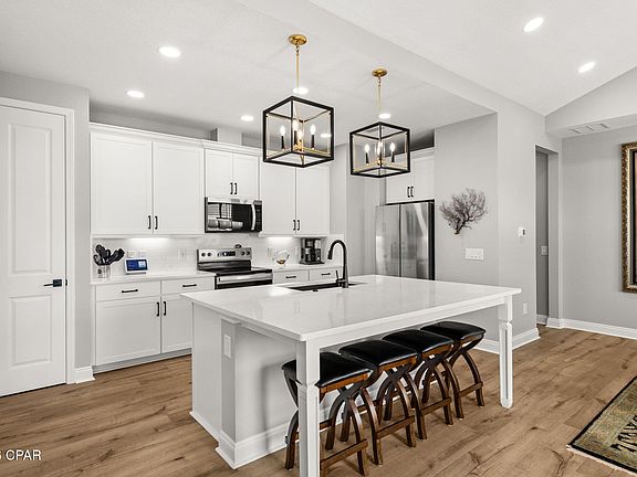 4th image of 8606 Sand Dollar Dr