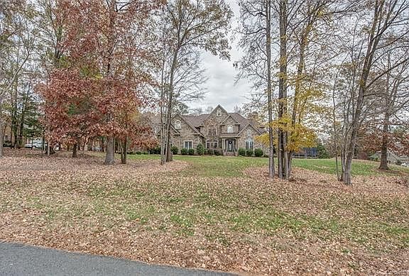 3rd image of 404 Terrapin Ln