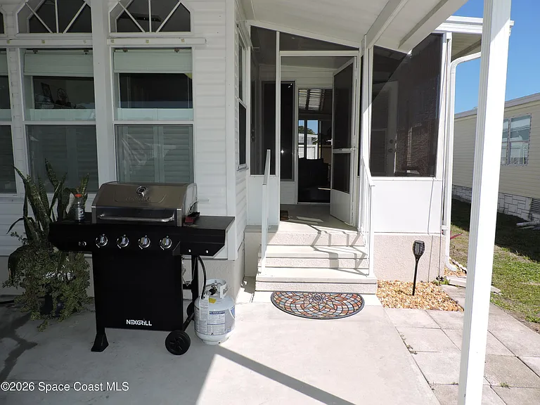830 Lychee Dr — Photo 3